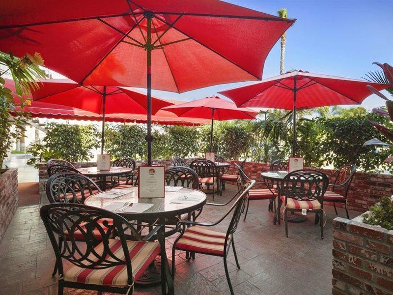 Ramada By Wyndham Costa Mesa/Newport Beach Exteriör bild